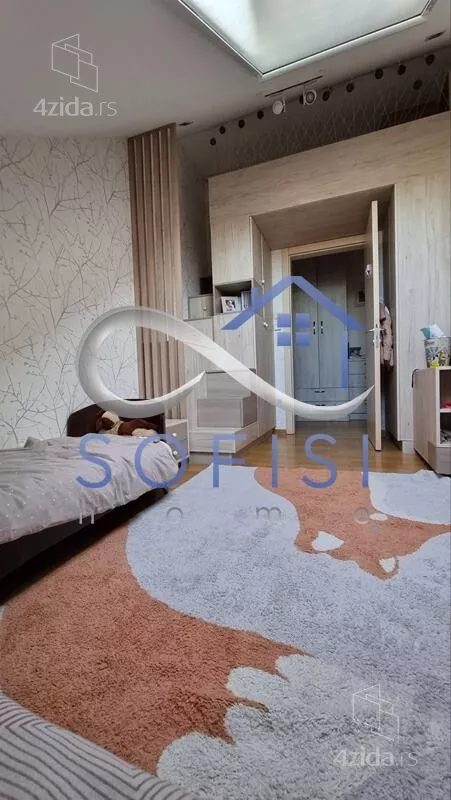 Četvorosoban stan | 4zida