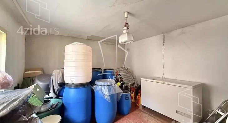 3-etažna kuća | 4zida