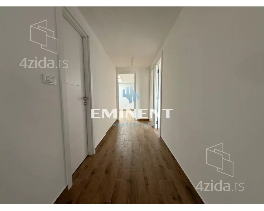 Petosoban stan | 4zida