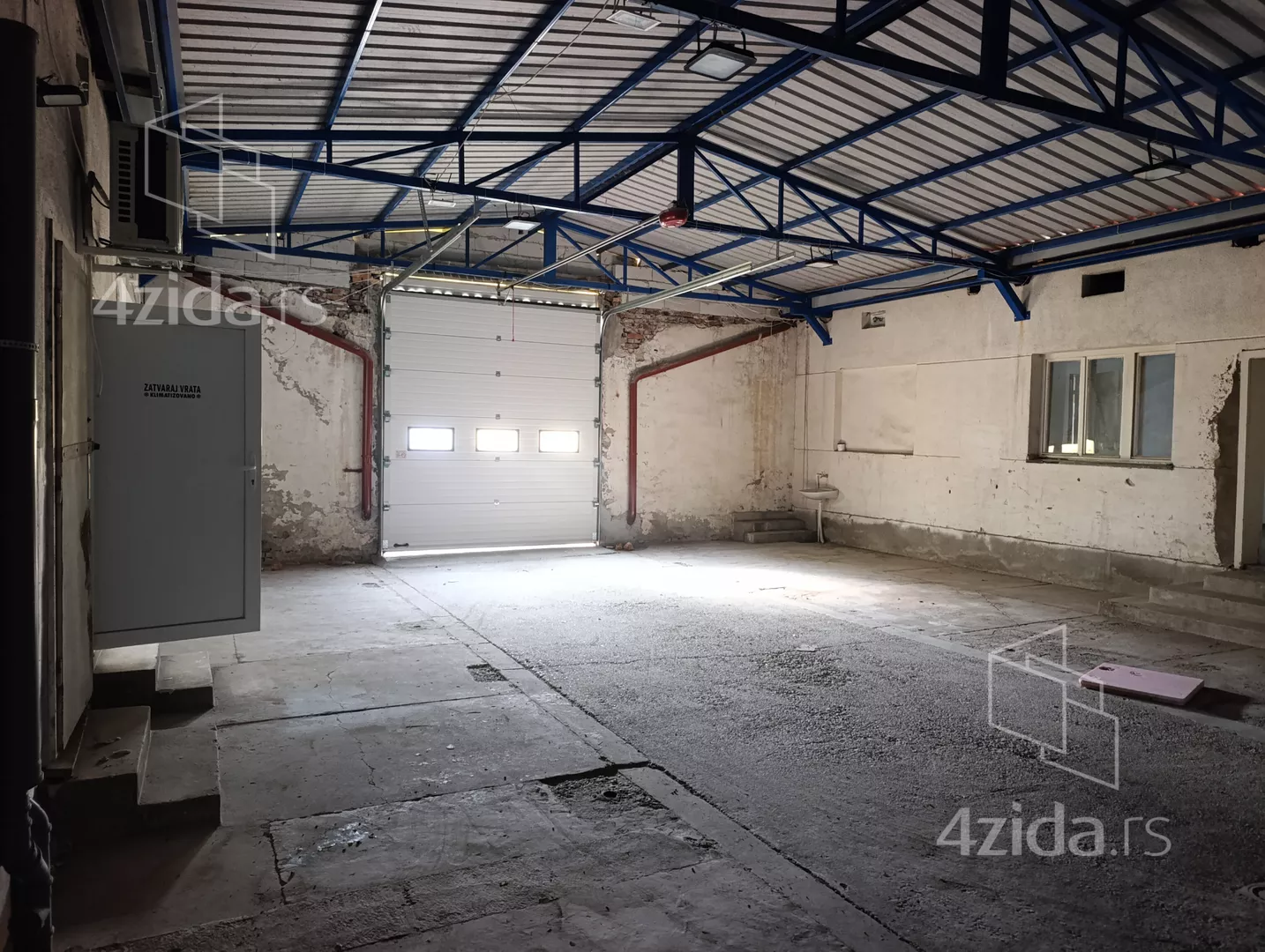 Poslovni prostor | 4zida