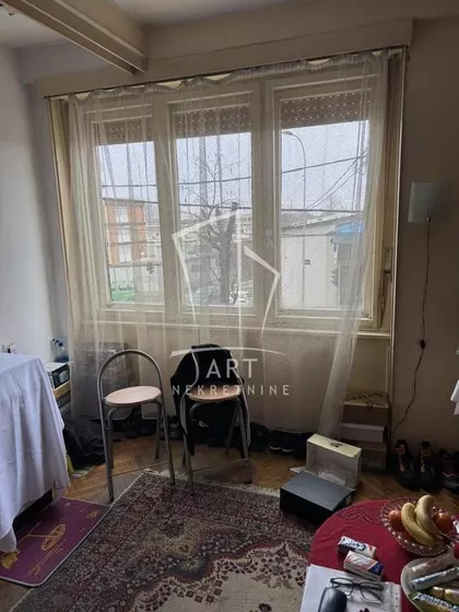 Poenkareova | 4zida.rs