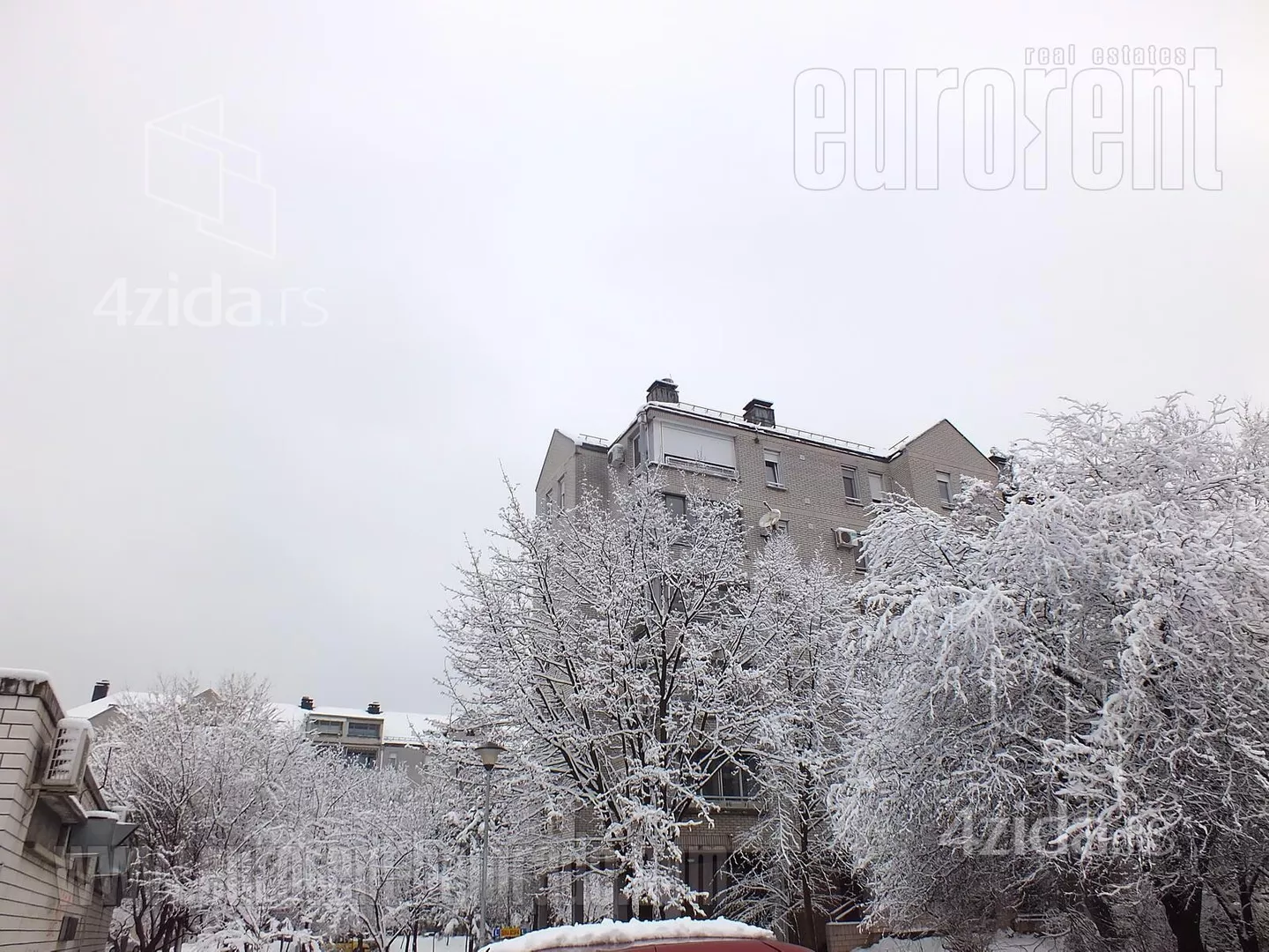 Petosoban stan | 4zida