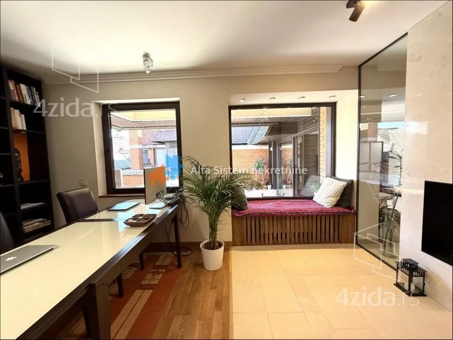 Petosoban stan | 4zida