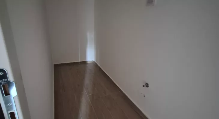 Šestosoban stan | 4zida