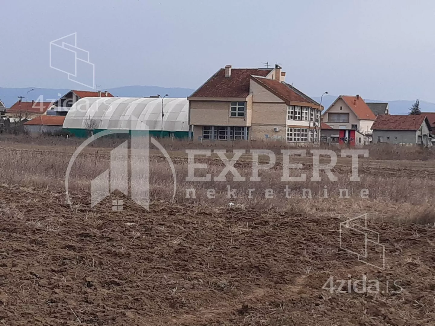 Građevinsko zemljište | 4zida