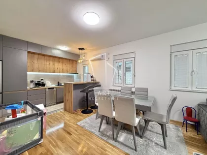 Odabašićeva | 4zida.rs