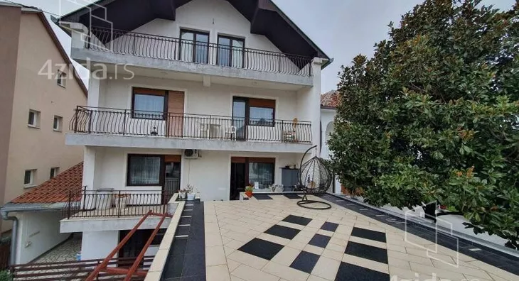 Kuća | 4zida