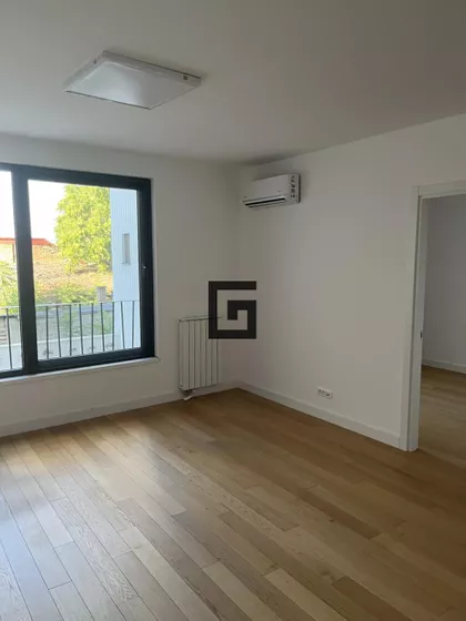 Kapetan Mišina | 4zida.rs