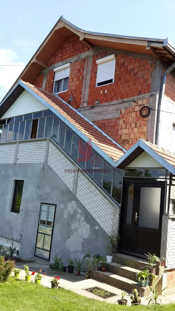 3-etažna kuća | 4zida