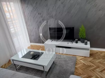 Hadži Ruvimova | 4zida.rs