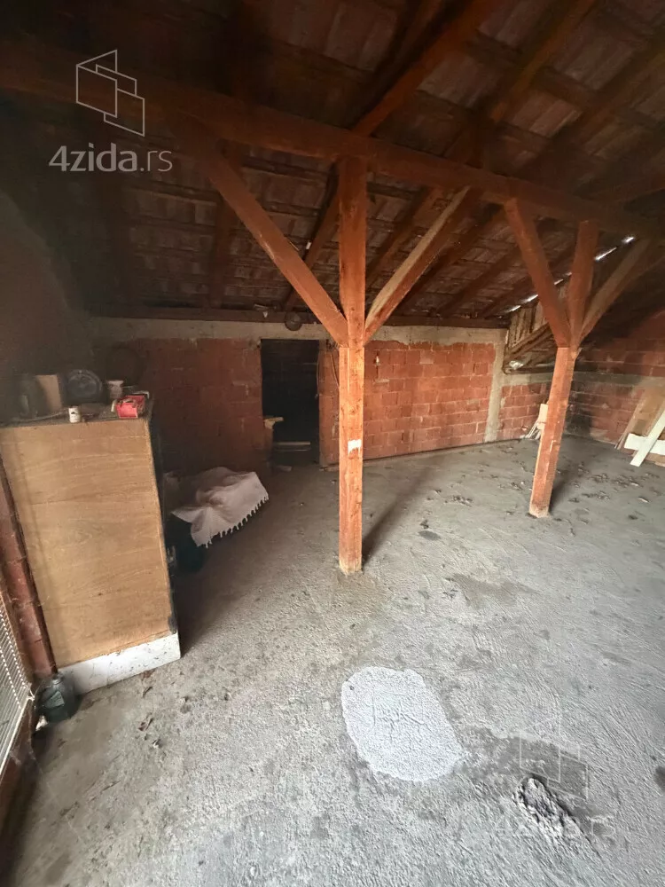 3-etažna kuća | 4zida