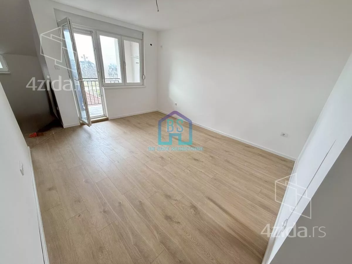 Petosoban stan | 4zida