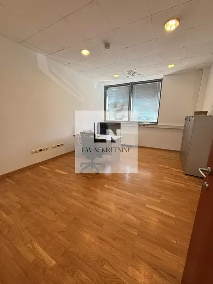 Bežanijska kosa 1 | 4zida.rs