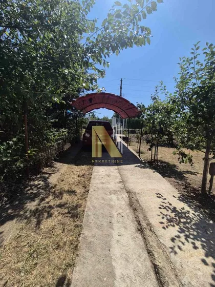 Okolne lokacije | 4zida.rs