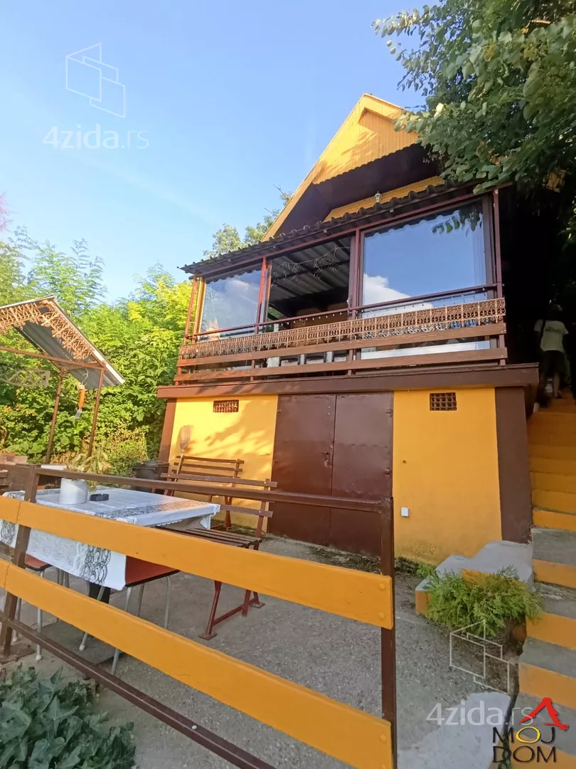 Kuća | 4zida