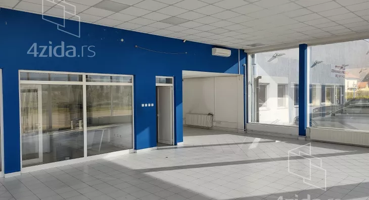 Poslovna zgrada | 4zida