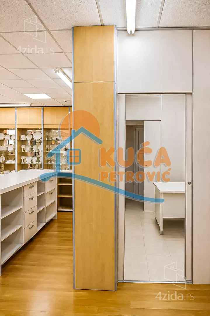 Lokal | 4zida