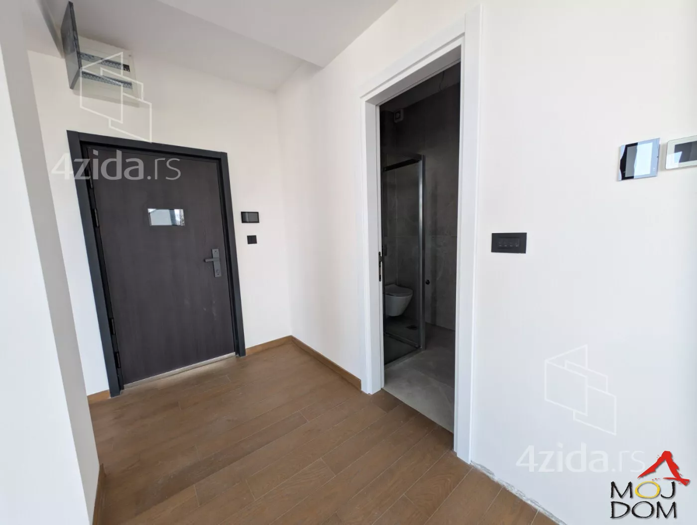 Petosoban stan | 4zida