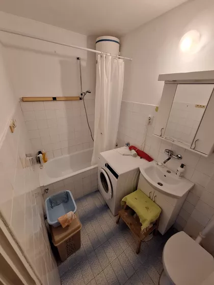 Jovana Bijelića | 4zida.rs