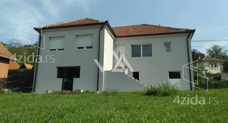 Kuća | 4zida