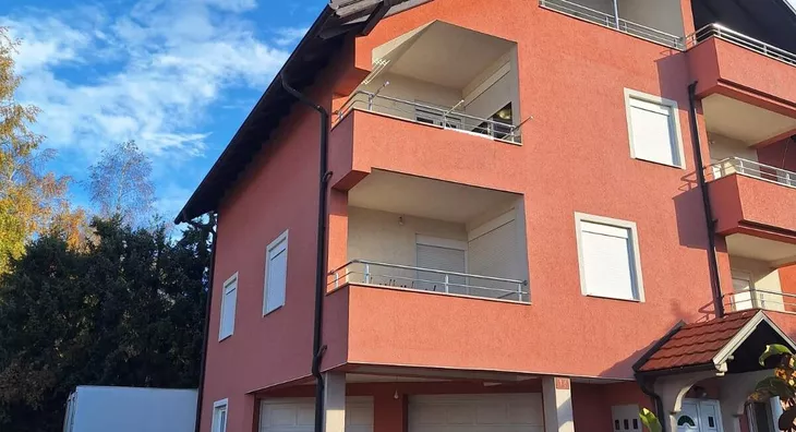 4-etažna kuća | 4zida