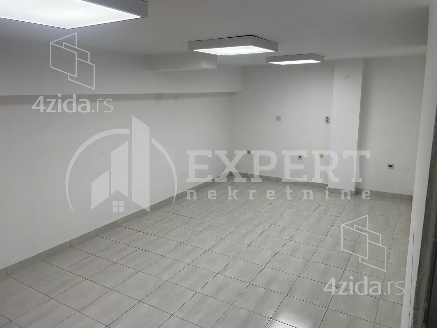 Lokal | 4zida