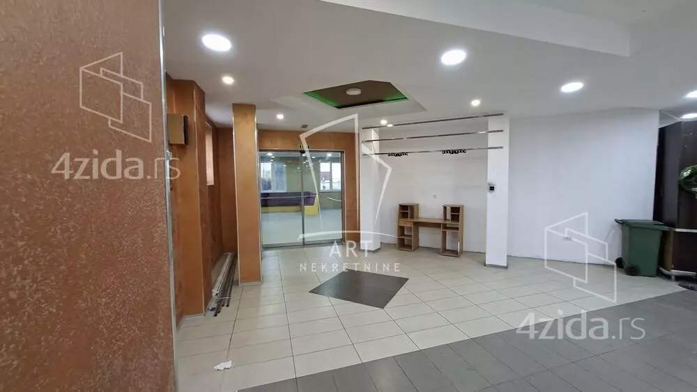 Poslovni prostor | 4zida