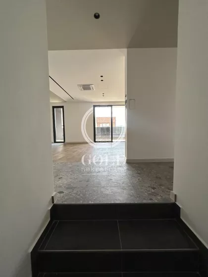 Petefi Šandora | 4zida.rs