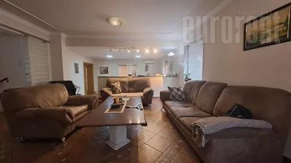 ZEMUN GORNJI GRAD | 4zida.rs