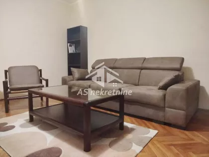 Crveni Krst Vračar | 4zida.rs