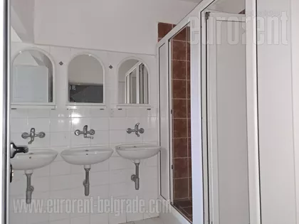 SURČIN CENTAR | 4zida.rs
