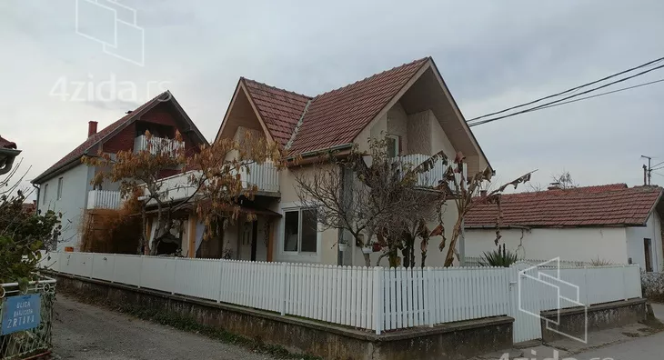 Kuća | 4zida