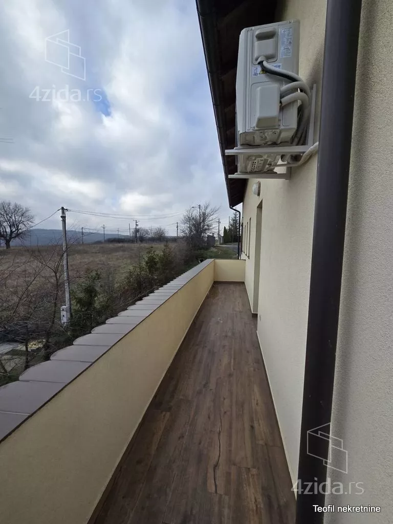 3-etažna kuća | 4zida