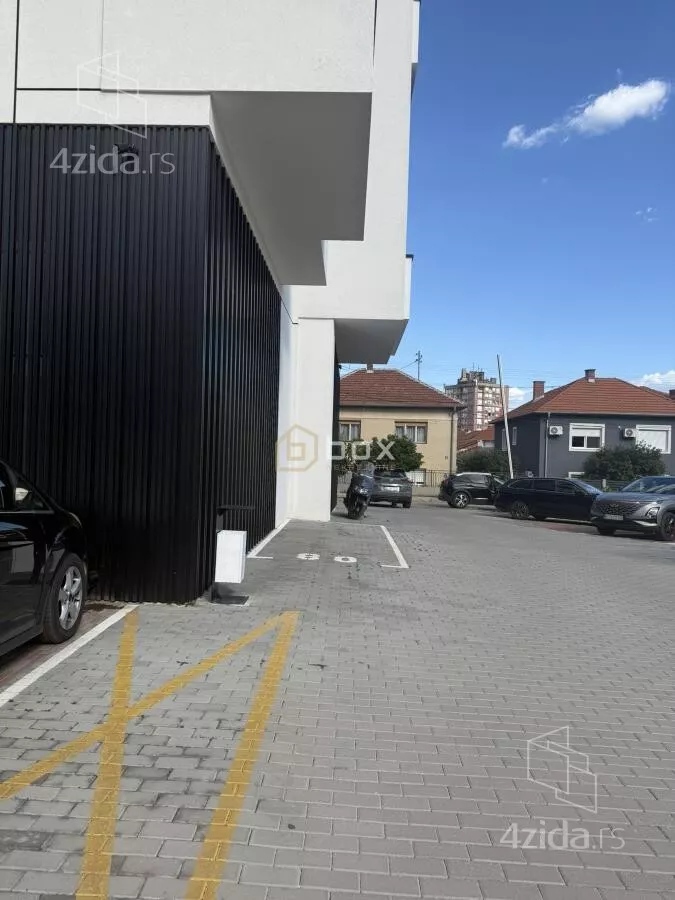 Parking | 4zida