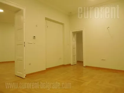 HILANDARSKA OKOLINA | 4zida.rs