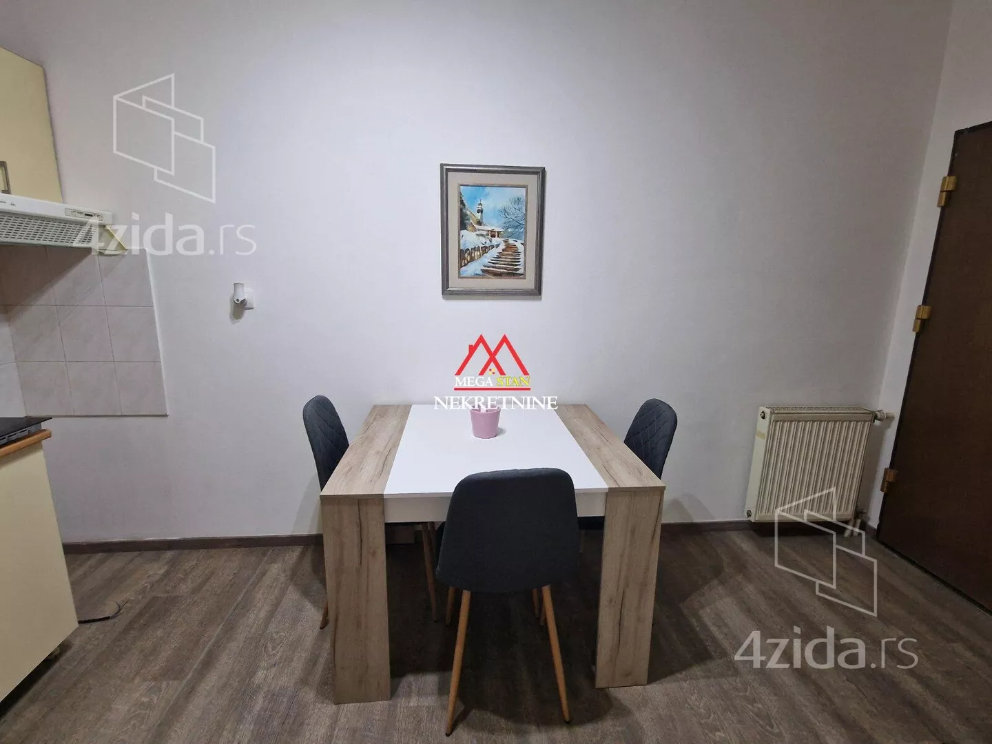 Jednoiposoban stan | 4zida