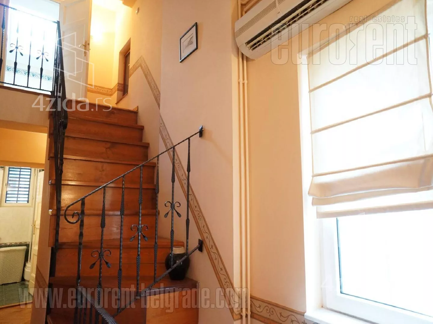 Četvoroiposoban stan | 4zida