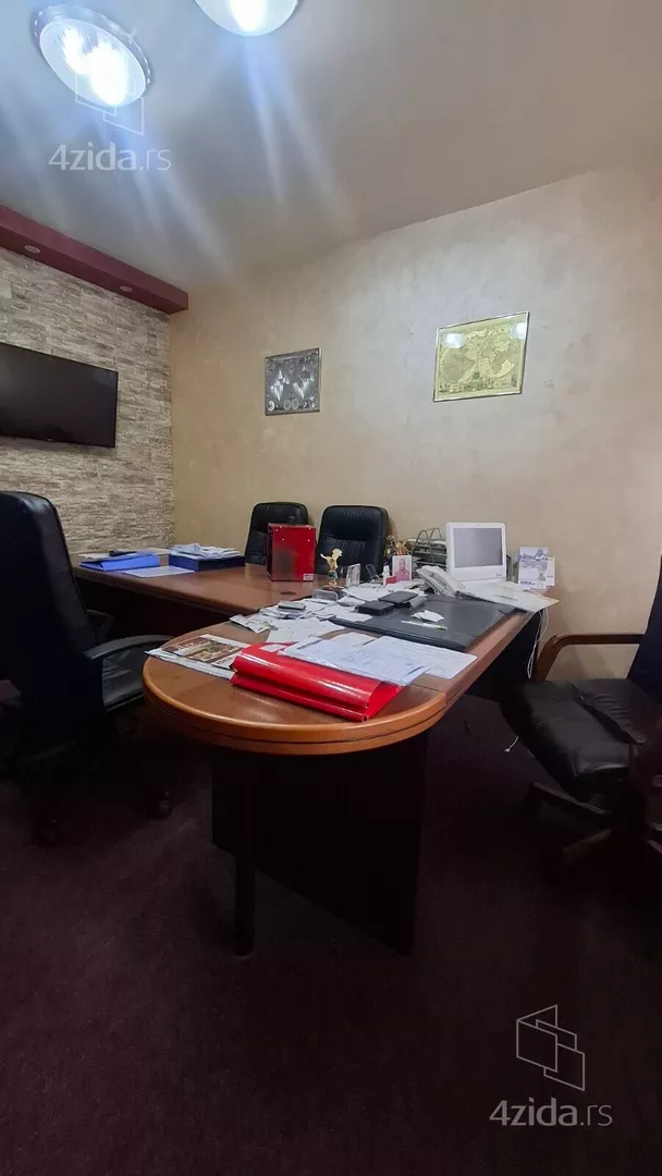 Poslovni prostor | 4zida