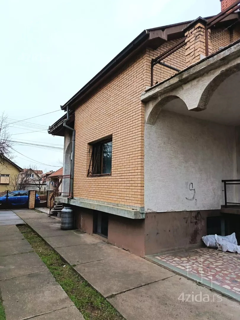 3-etažna kuća | 4zida