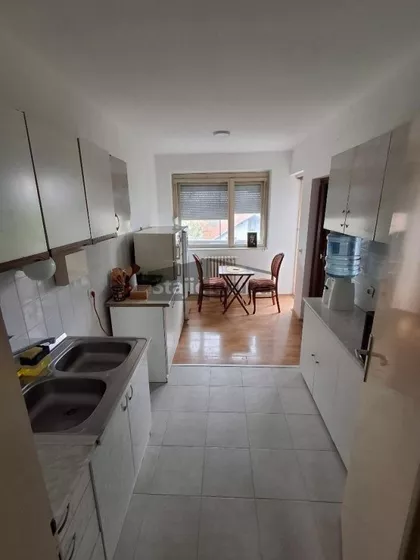 Janka Badžaka | 4zida.rs