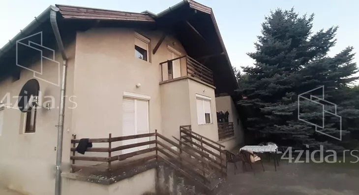 3-etažna kuća | 4zida