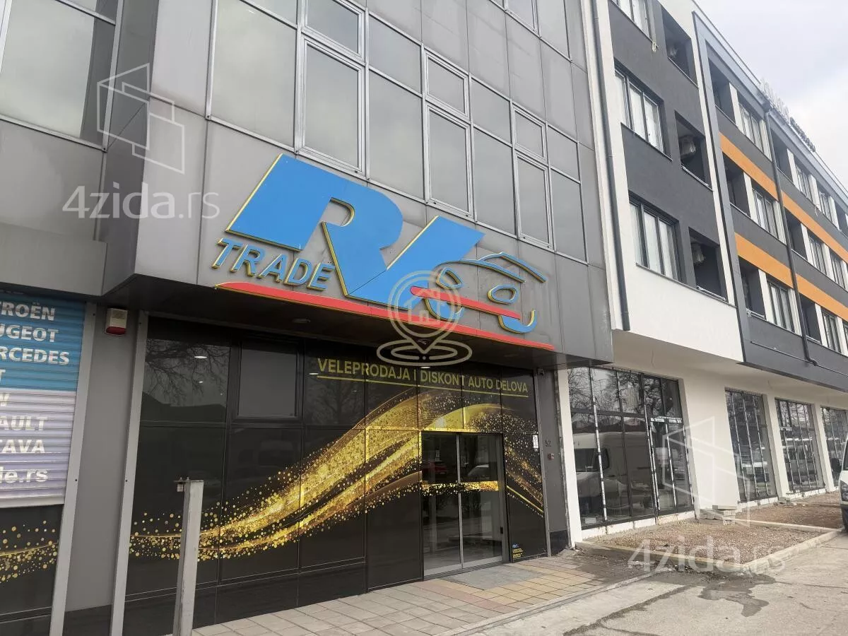 Poslovna zgrada | 4zida