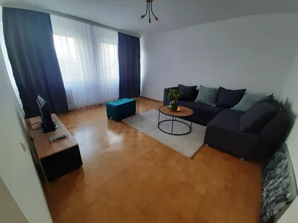 Trg Kralja Petra Prvog Oslobodioca | 4zida.rs