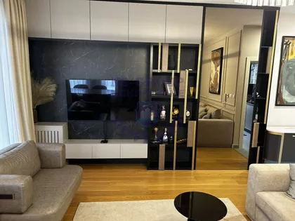 Cara Dušana | 4zida.rs