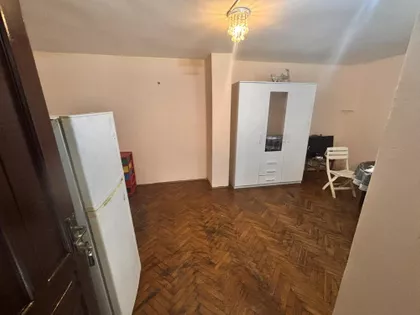 Krfska | 4zida.rs