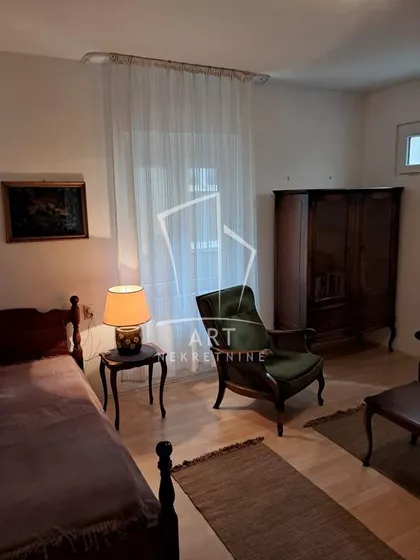 Cetinjska | 4zida.rs