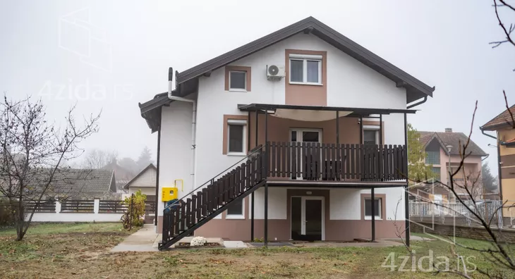 3-etažna kuća | 4zida