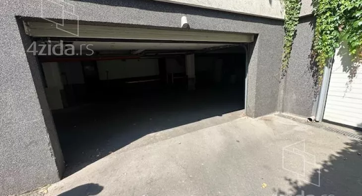 Garaža | 4zida