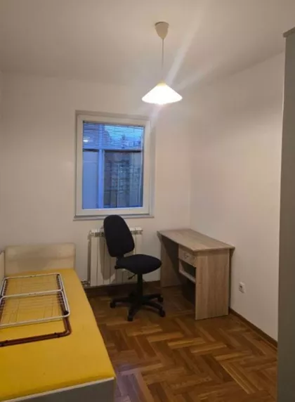 Gradska Bolnica | 4zida.rs