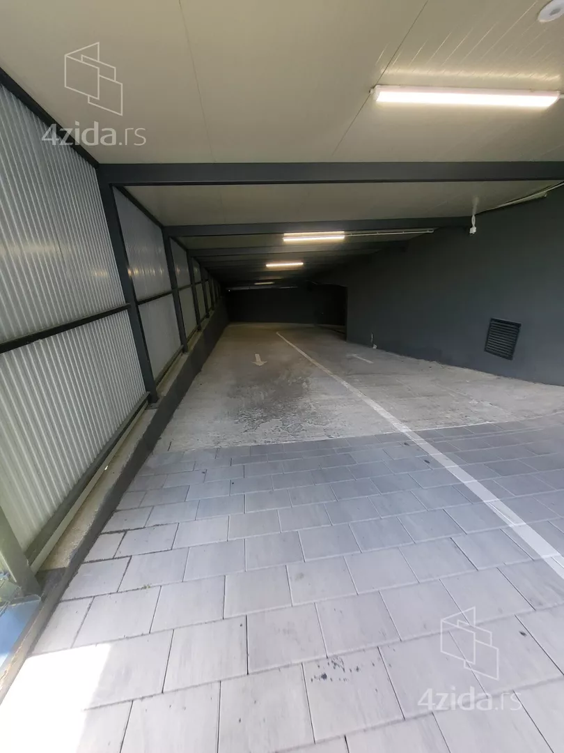 Garaža | 4zida